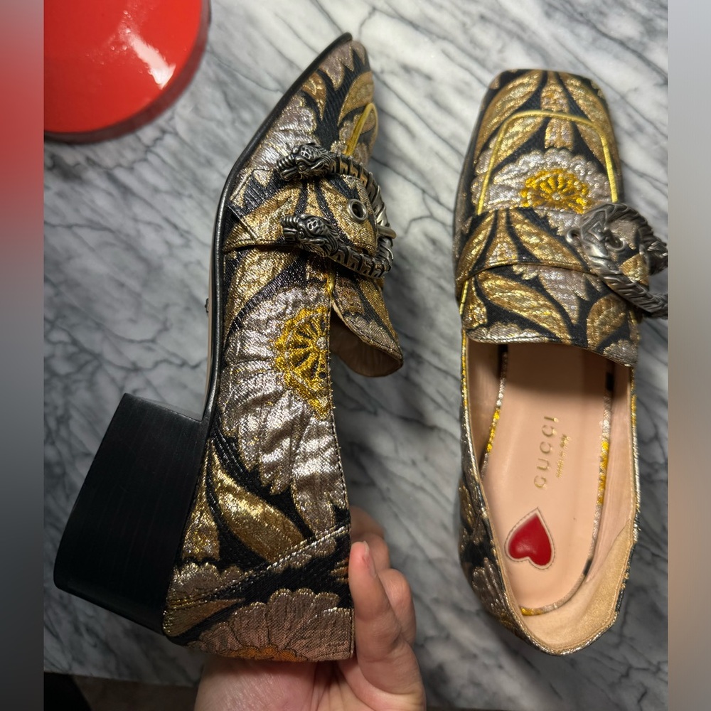 Gucci Dionysus 35mm Loafer in Black and Gold, Dionysus Brocade Mid Heel Loafers